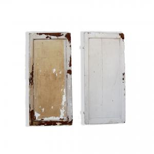 Par de portas antigas de madeira. Início do século XX